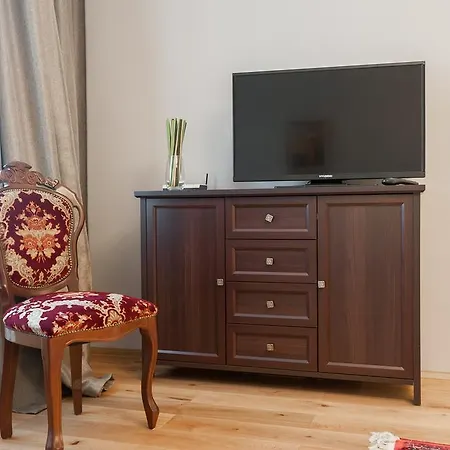 Apartment Krakovska *